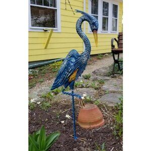 Blue Heron Crane Metal Garden Décor - Hand-Painted Yard Stake